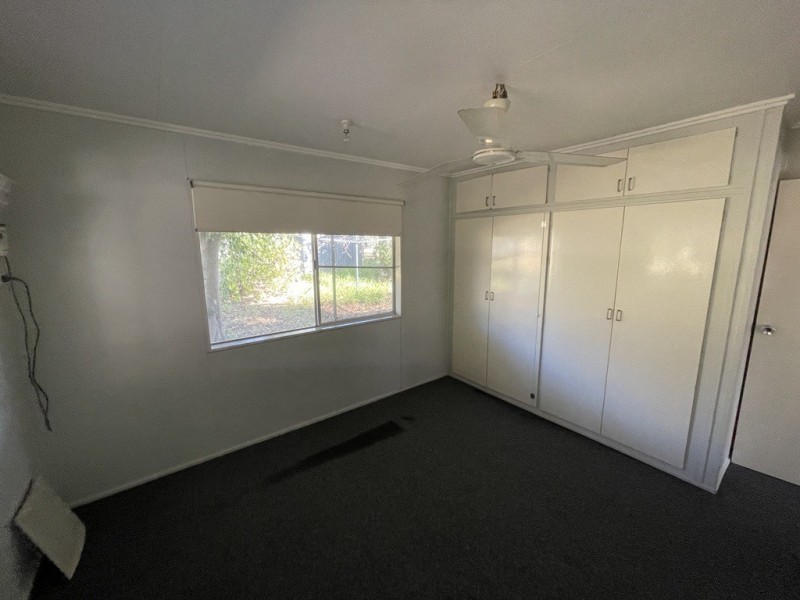 50 Beardmore Cres, Dysart QLD 4745