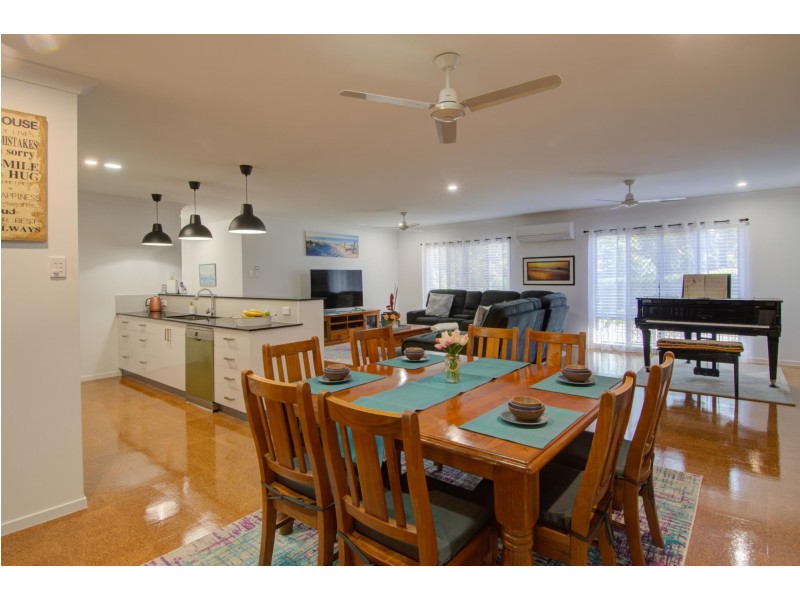 5 Rosemarie Court, Armstrong Beach QLD 4737