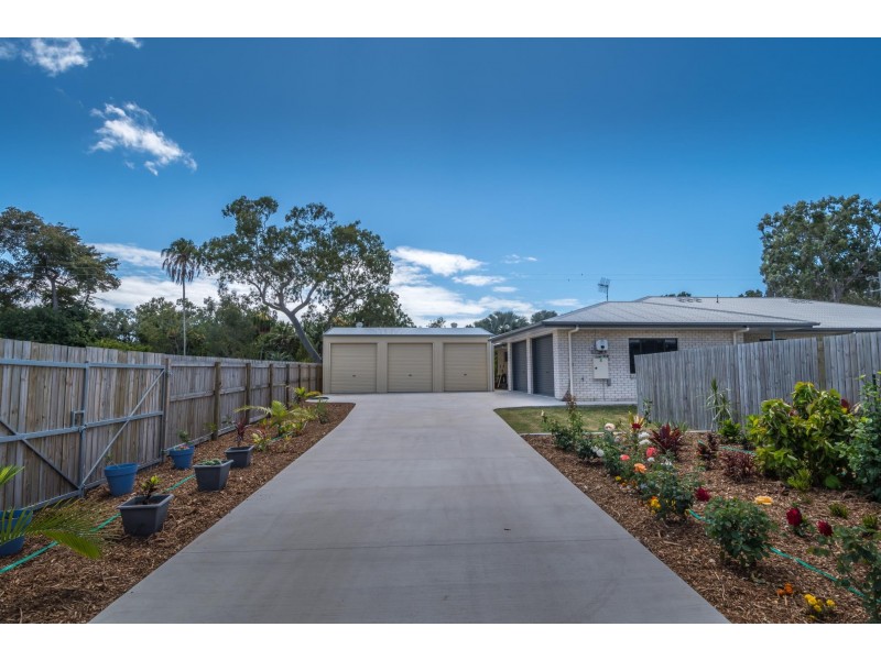 5 Rosemarie Court, Armstrong Beach QLD 4737