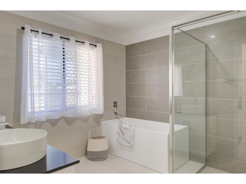 5 Rosemarie Court, Armstrong Beach QLD 4737