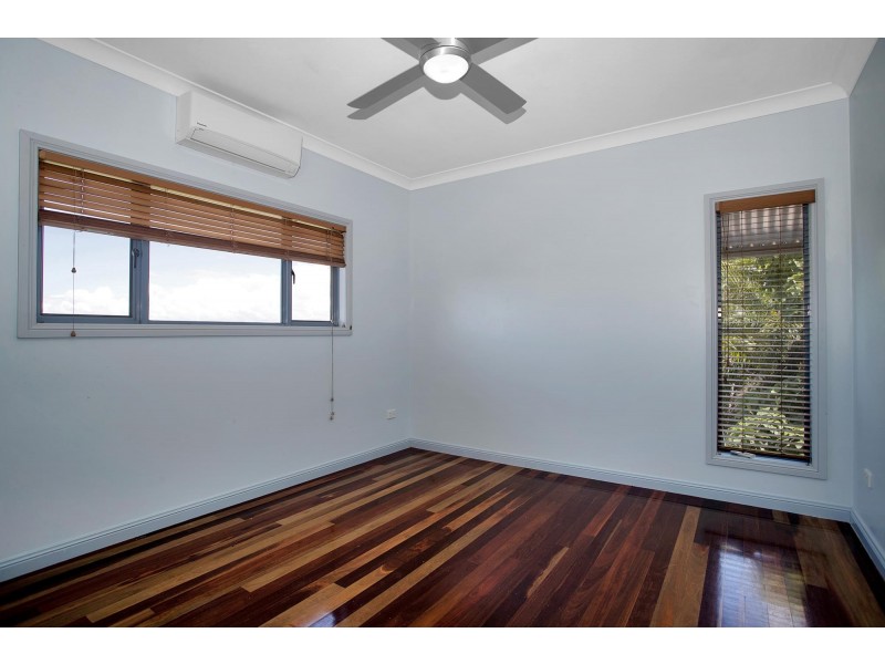 4 Ian Wood Drive, Dolphin Heads QLD 4740