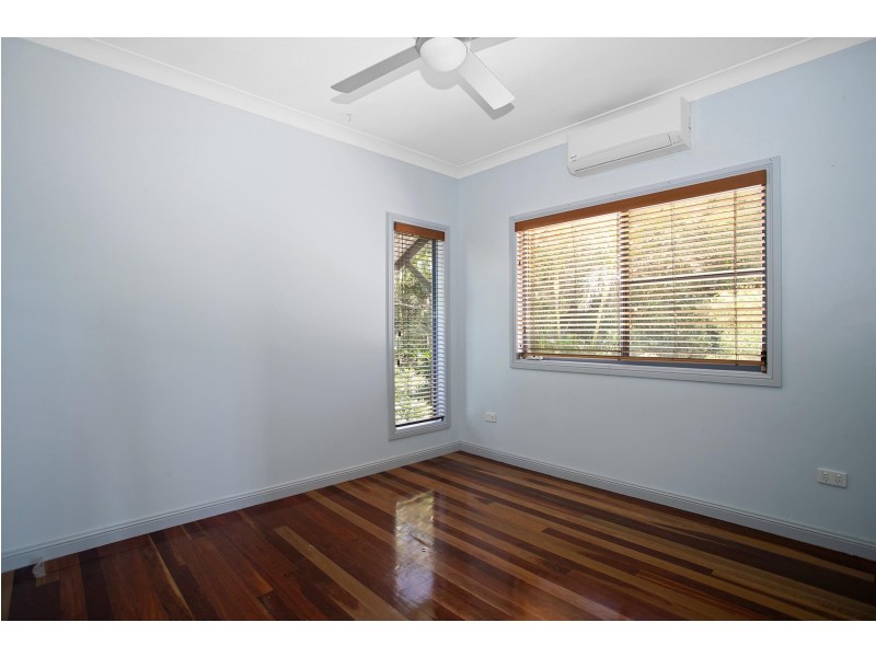 4 Ian Wood Drive, Dolphin Heads QLD 4740