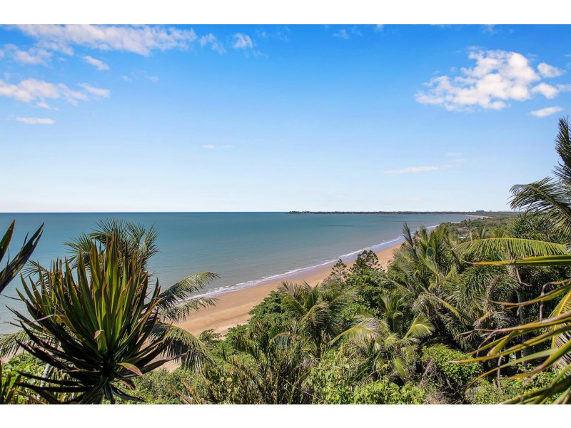 4 Ian Wood Drive, Dolphin Heads QLD 4740