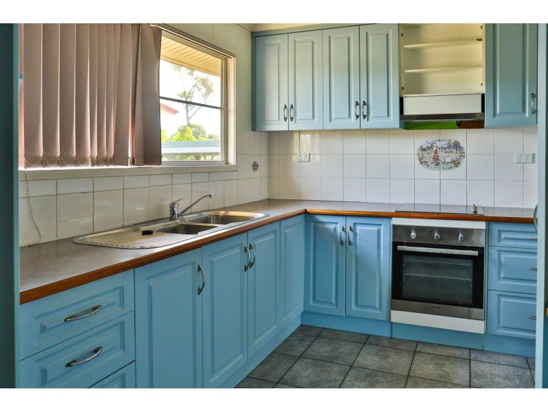 11 Renier Crescent, Moranbah QLD 4744