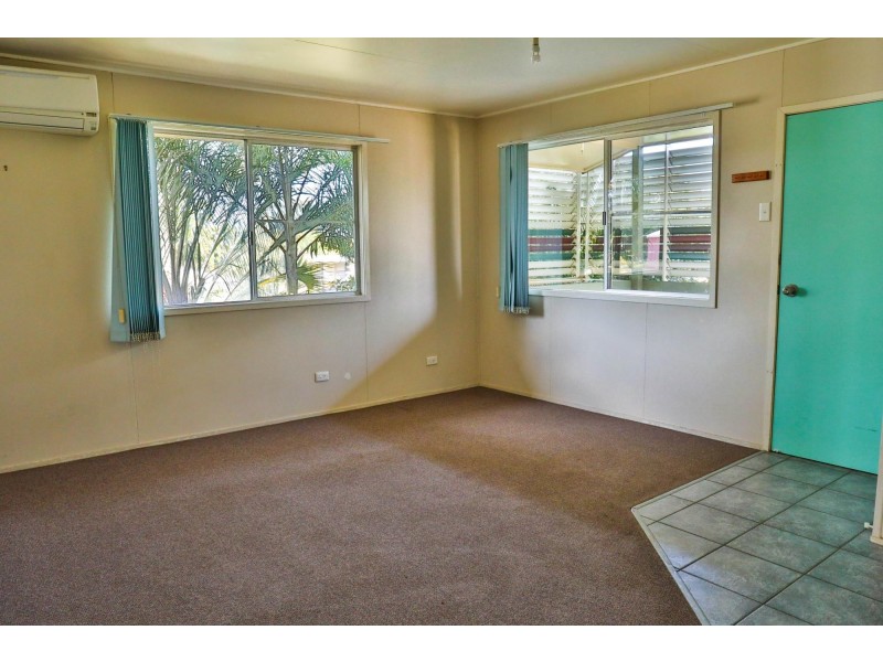 11 Renier Crescent, Moranbah QLD 4744