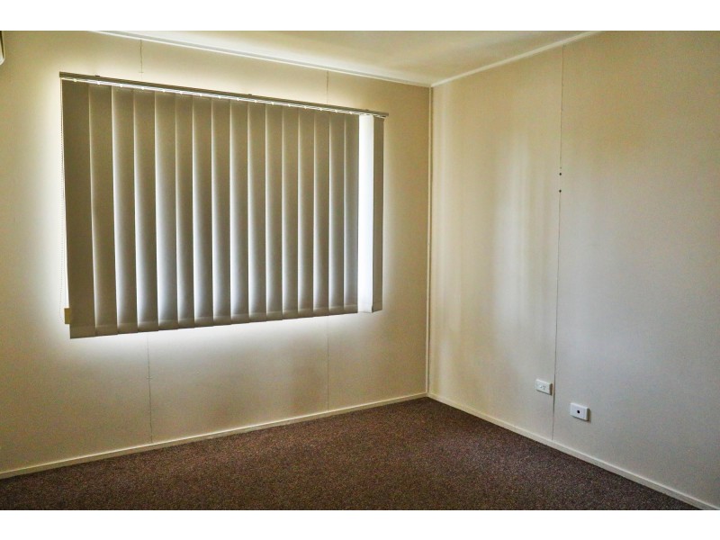 11 Renier Crescent, Moranbah QLD 4744