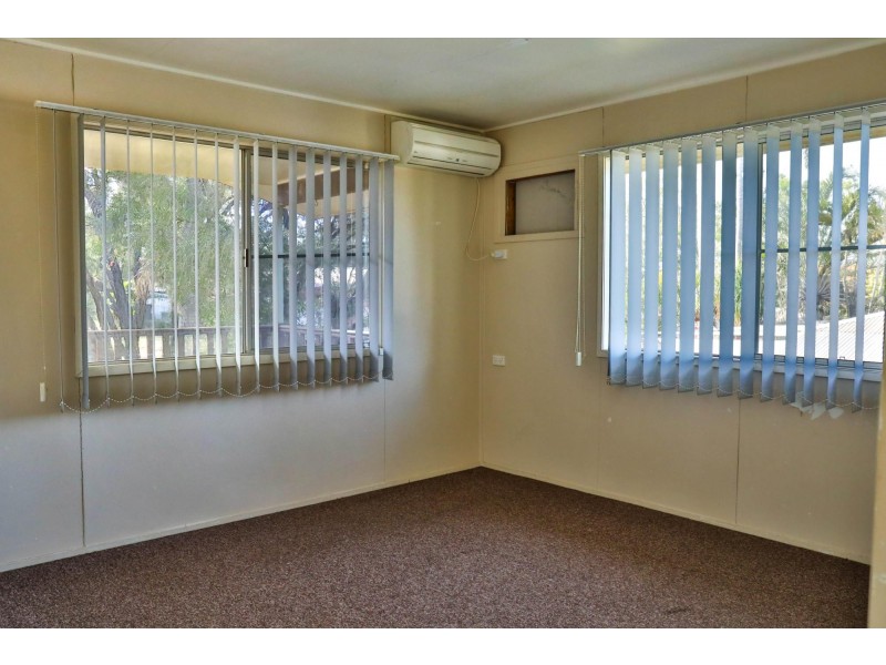 11 Renier Crescent, Moranbah QLD 4744