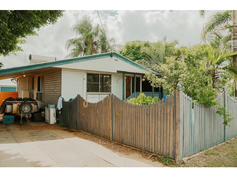 2 Cook Court, Moranbah QLD 4744