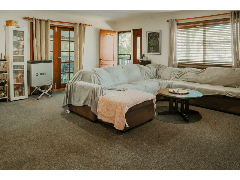 2 Cook Court, Moranbah QLD 4744