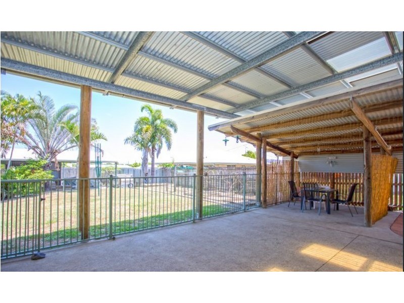 4 Hill End Road, Glenella QLD 4740