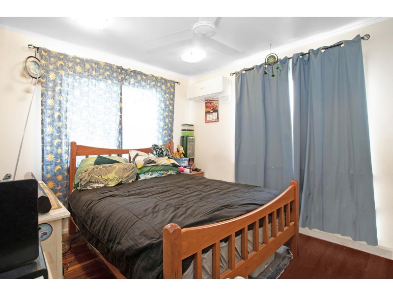 4 Hill End Road, Glenella QLD 4740