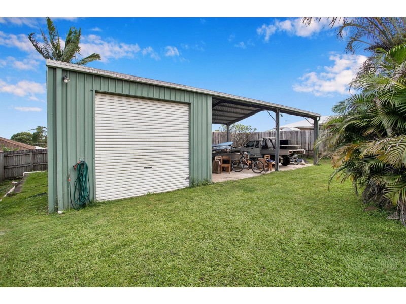 4 Hill End Road, Glenella QLD 4740
