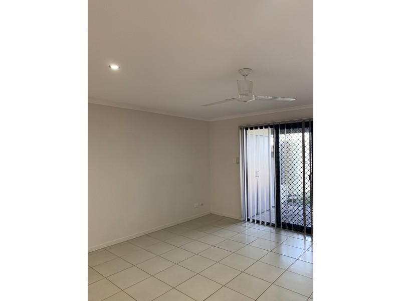 4/11 MacPherson Street, Moranbah QLD 4744