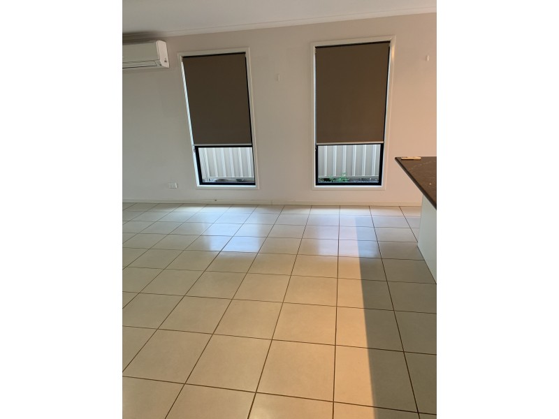 4/11 MacPherson Street, Moranbah QLD 4744