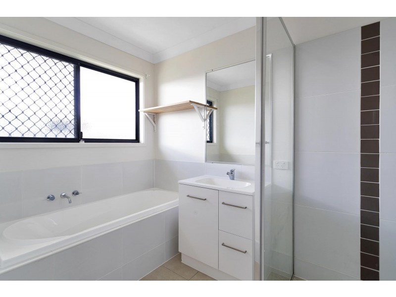 48 Donovan Street, Blacks Beach QLD 4740