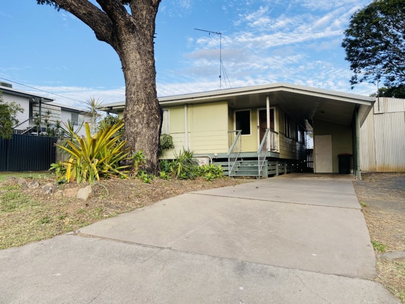 2 Hannan Drive, Moranbah QLD 4744