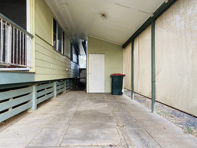 2 Hannan Drive, Moranbah QLD 4744