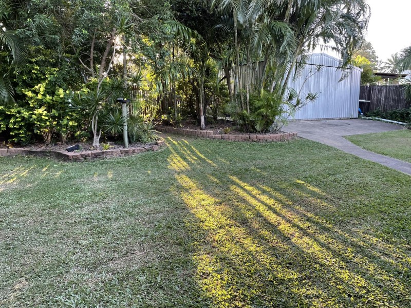 5 Muldoon Court, Eimeo QLD 4740