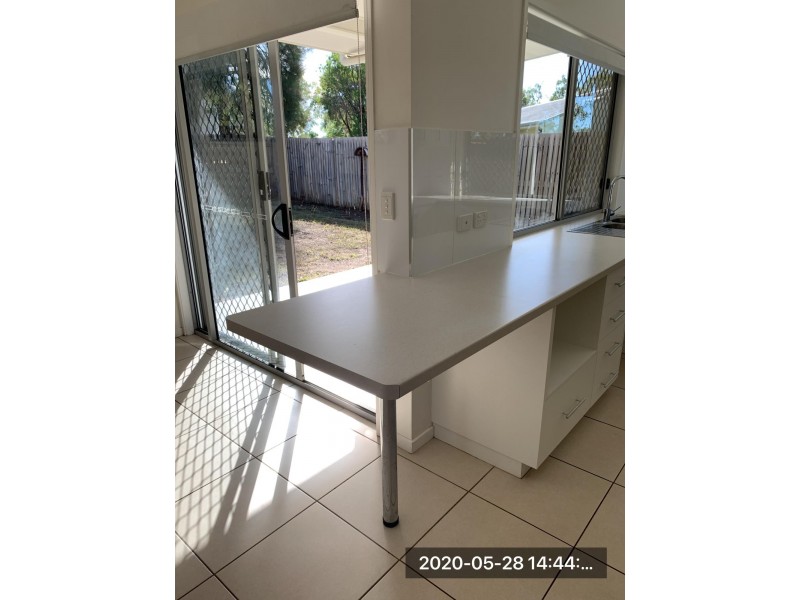 1/4 (13) Matheson Crt, Middlemount QLD 4746