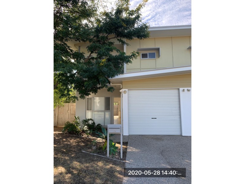 1/4 (13) Matheson Crt, Middlemount QLD 4746