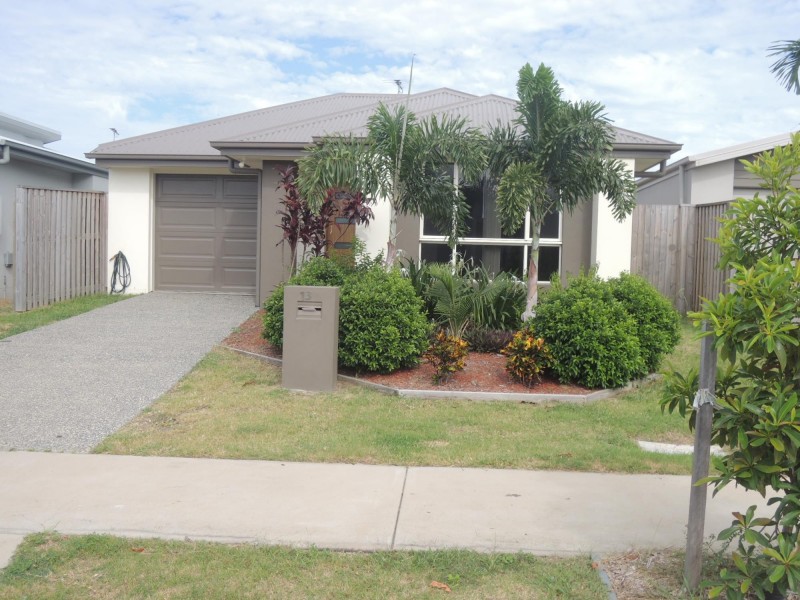 13 Cable Court, Blacks Beach QLD 4740