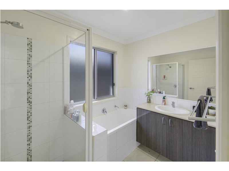 55 Scarborough Circuit, Blacks Beach QLD 4740