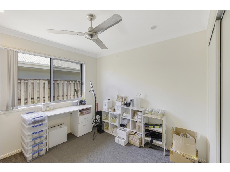 55 Scarborough Circuit, Blacks Beach QLD 4740