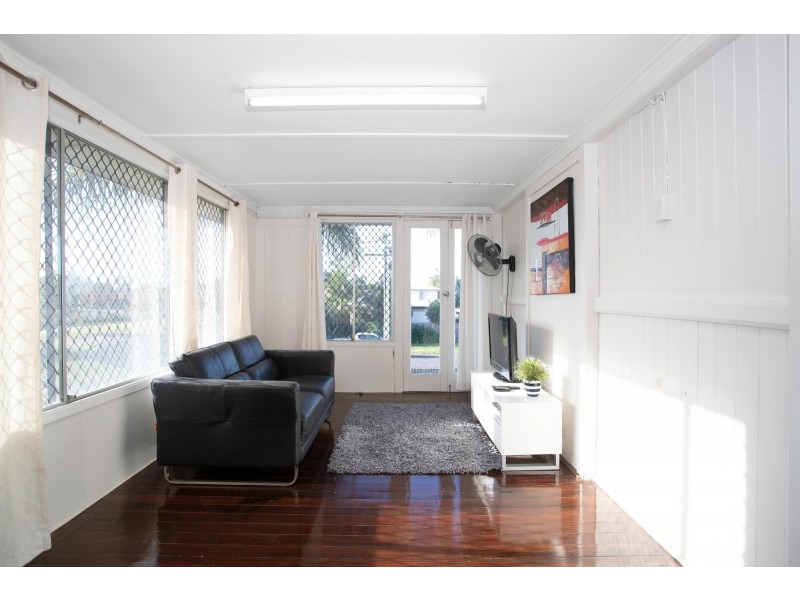 2 Bassett Street, North Mackay QLD 4740