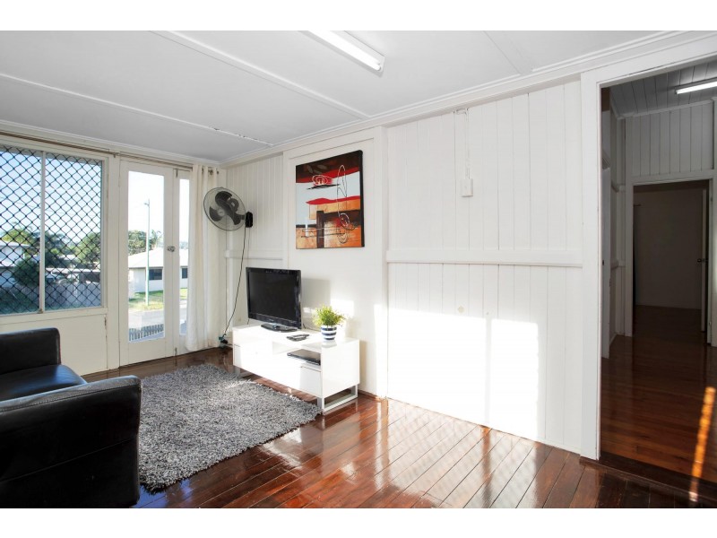 2 Bassett Street, North Mackay QLD 4740