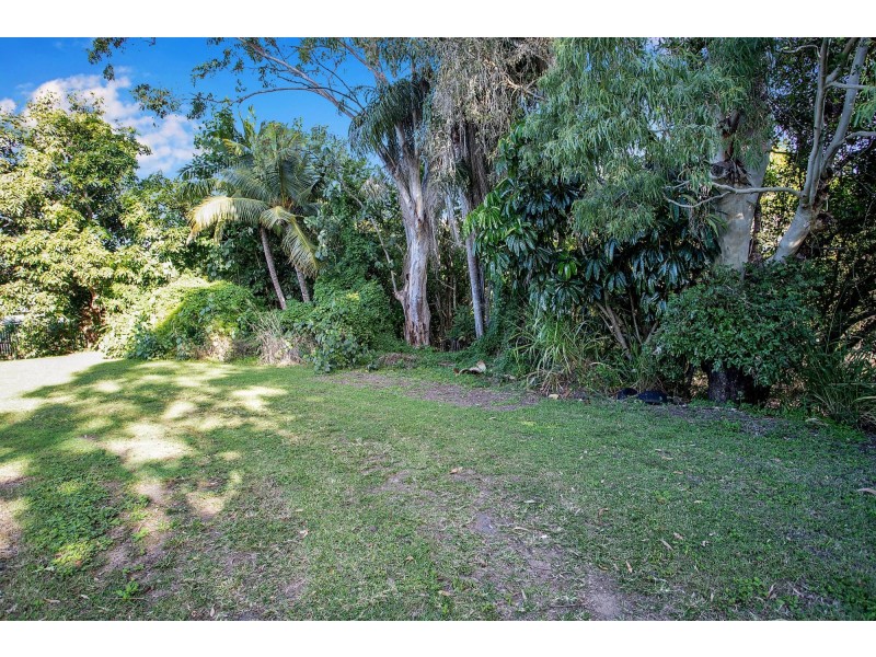 2 Bassett Street, North Mackay QLD 4740