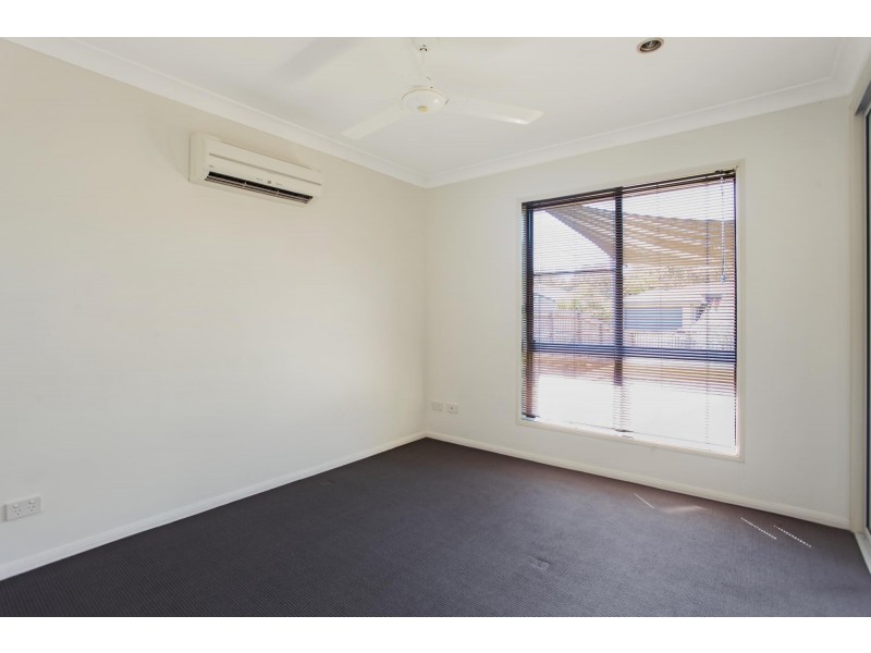 33 Deguara Avenue, Armstrong Beach QLD 4737