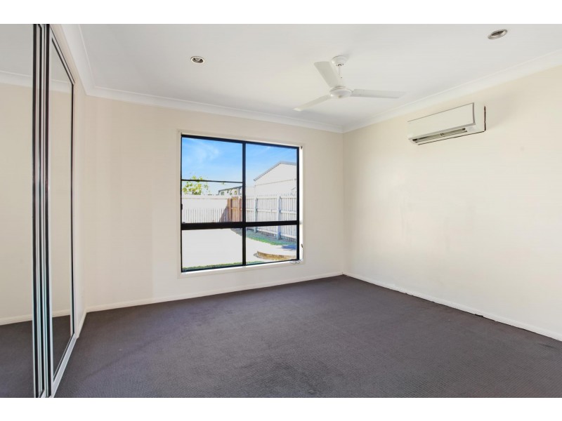 33 Deguara Avenue, Armstrong Beach QLD 4737