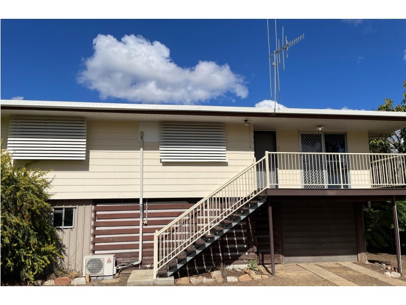 2 McMullen Court, Dysart QLD 4745