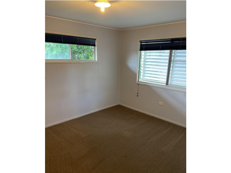 2 McMullen Court, Dysart QLD 4745