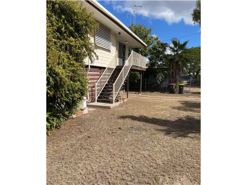 2 McMullen Court, Dysart QLD 4745