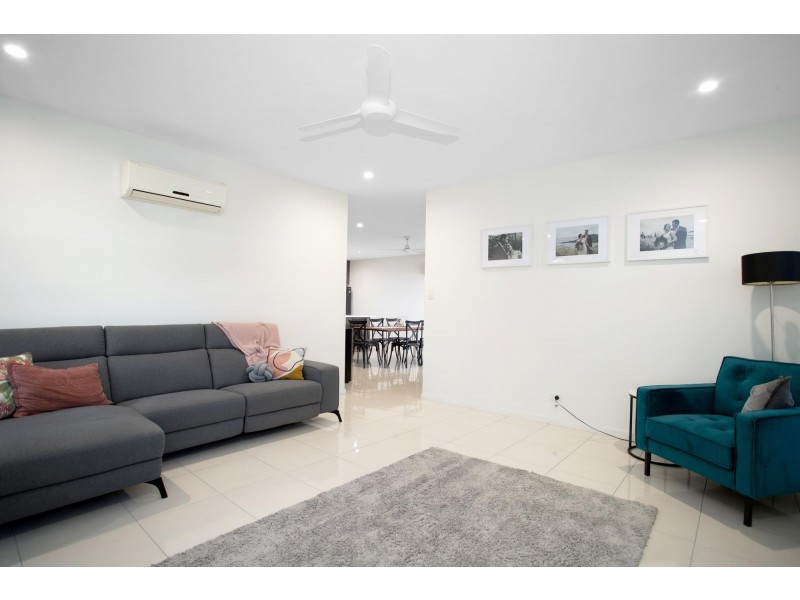 9 Eros Crt, Ooralea QLD 4740