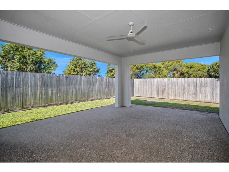 66 Makybe Diva Drive, Ooralea QLD 4740