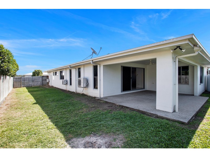 66 Makybe Diva Drive, Ooralea QLD 4740