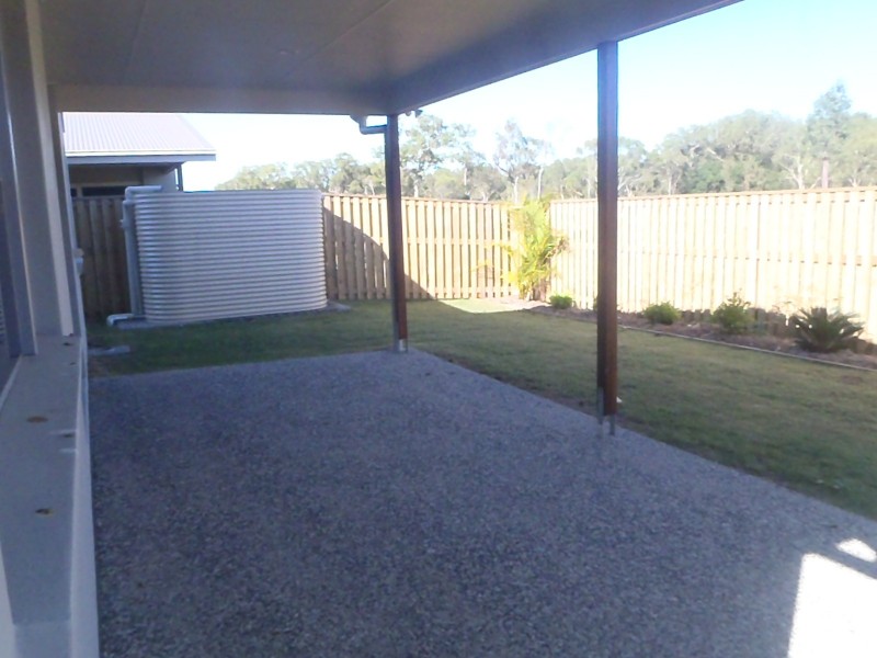 55 Scarborough Cct, Blacks Beach QLD 4740