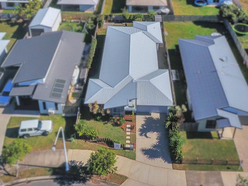 10 Montgomery Street, Rural View QLD 4740