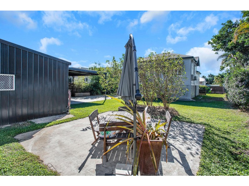 5 Hinton Street, Mackay QLD 4740