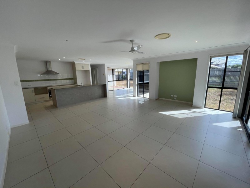 17 MacPherson Street, Moranbah QLD 4744
