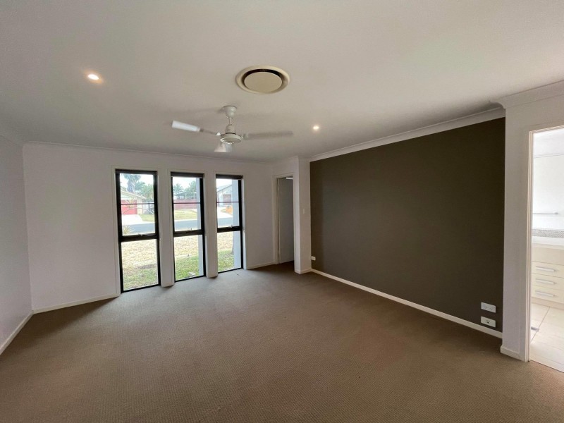 17 MacPherson Street, Moranbah QLD 4744