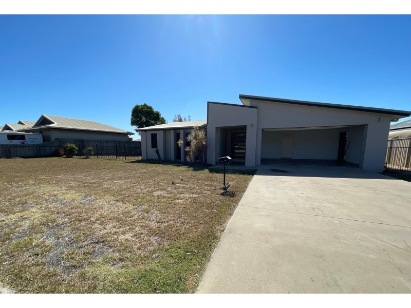 17 MacPherson Street, Moranbah QLD 4744