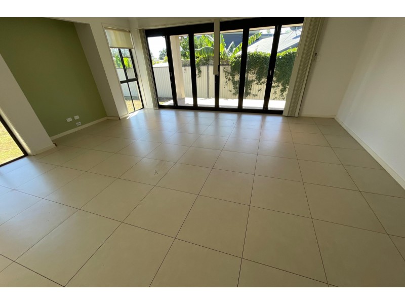 17 MacPherson Street, Moranbah QLD 4744