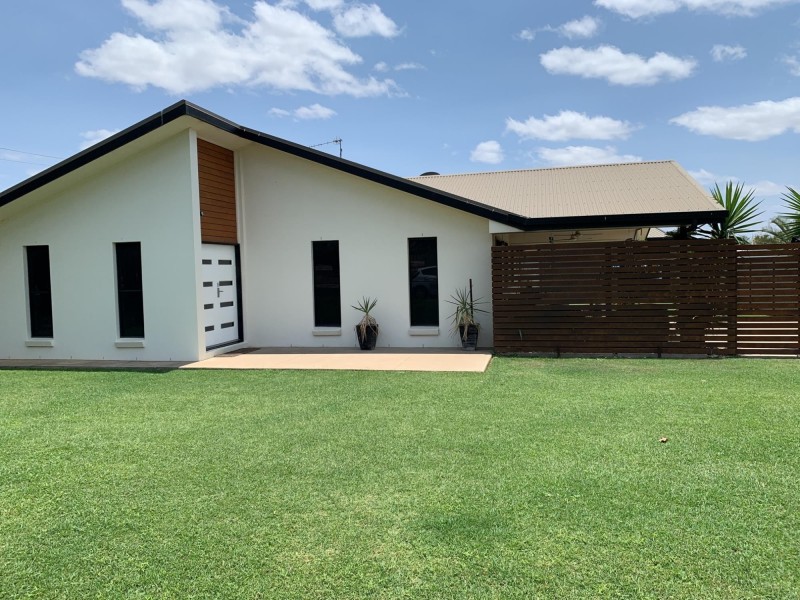1 Norton Crt, Moranbah QLD 4744