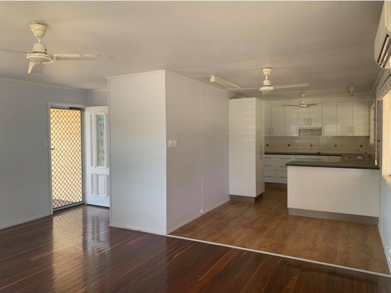 11 Singleton Street, Dysart QLD 4745