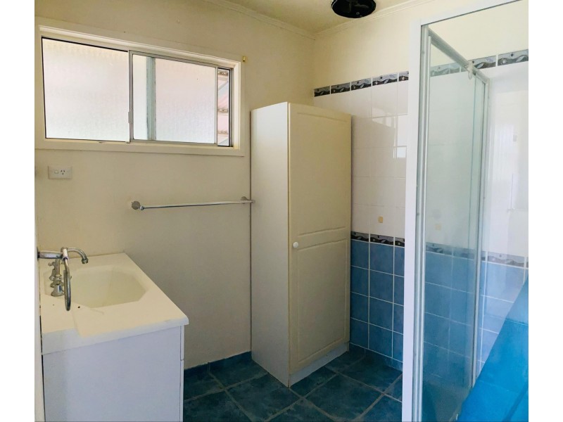 11 Singleton Street, Dysart QLD 4745