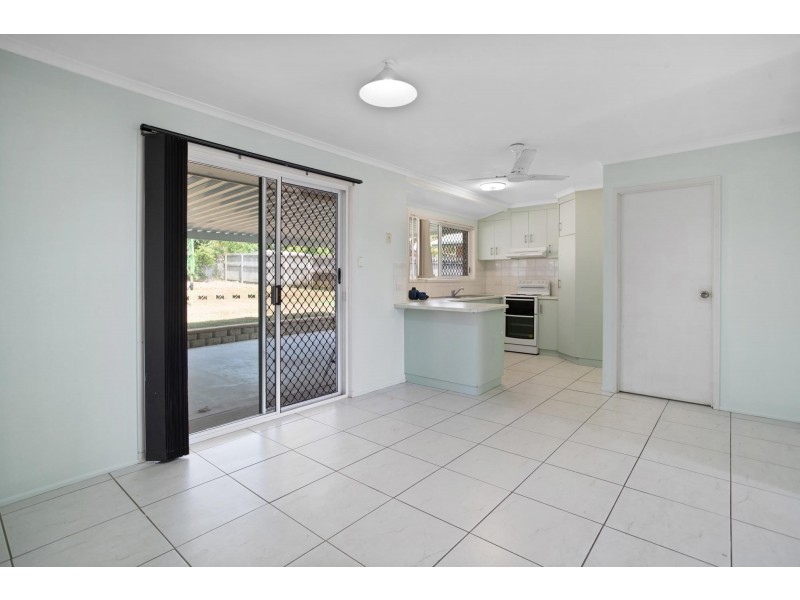 12 Broomdykes Drive, Beaconsfield QLD 4740