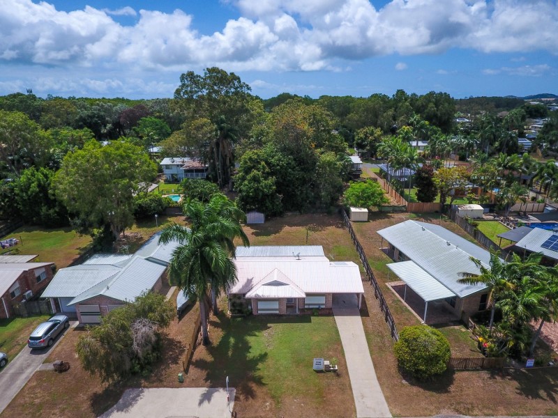 12 Broomdykes Drive, Beaconsfield QLD 4740